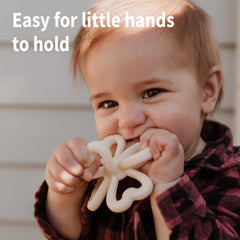 Haakaa Clover Teether copper detail ridges, textured gum massage for soothing relief.