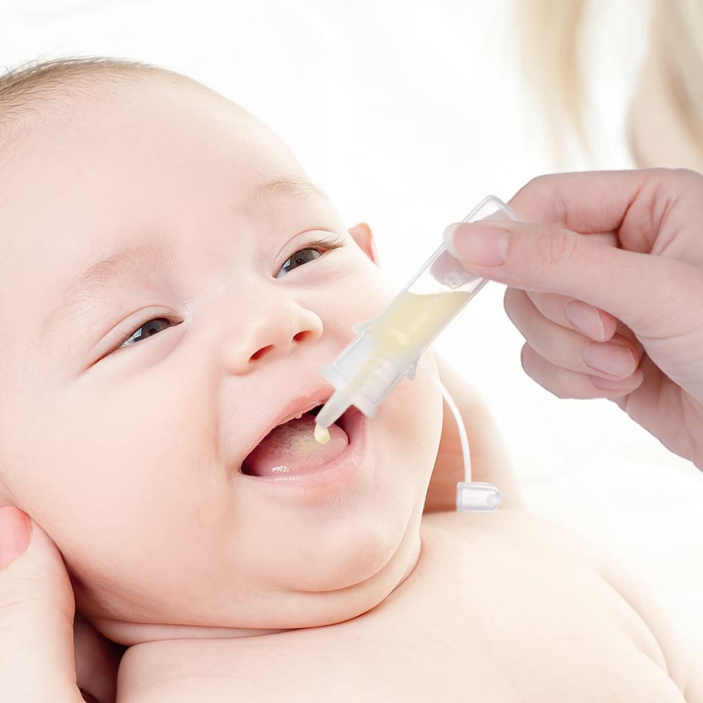 haakaa colostrum collector 4ml capacity is ideal for small early colostrum collections.