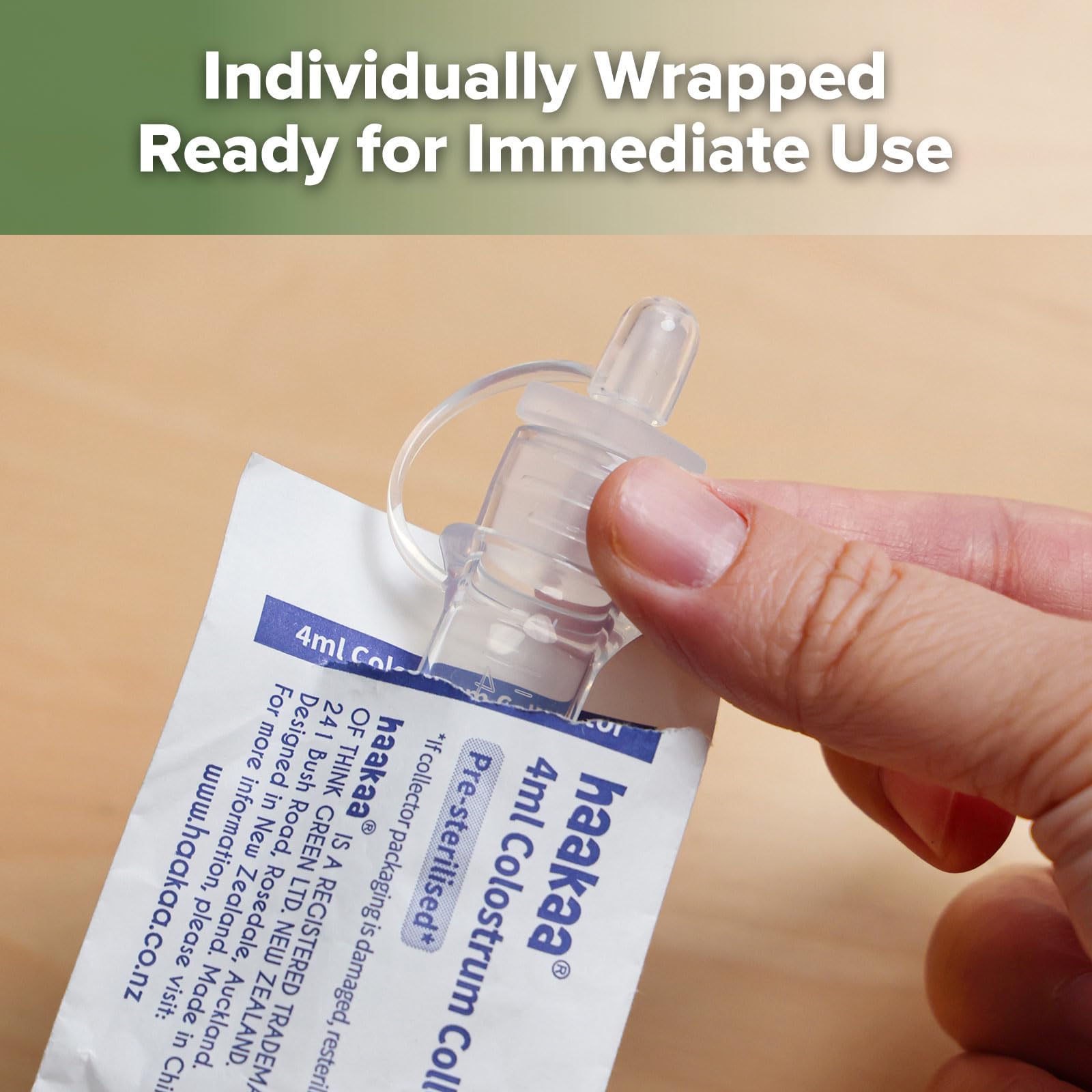 Haakaa Colostrum Collector Kit cotton wipe adds gentle cleanliness.