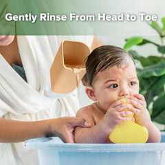 haakaa Gentle Pour Cup showcasing controlled pour spout to minimize splashes.