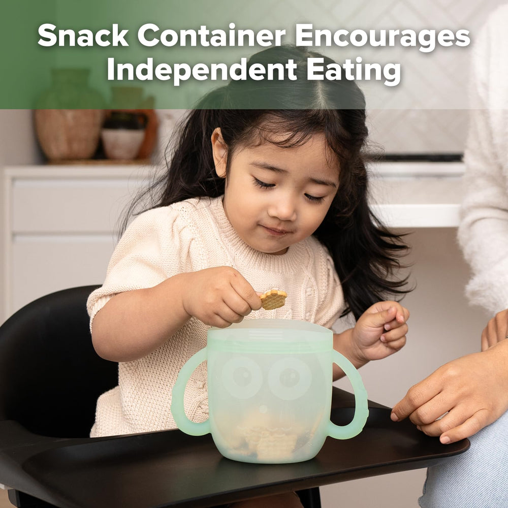 Haakaa Oscar Owl with easy-grip handles promoting independent eating