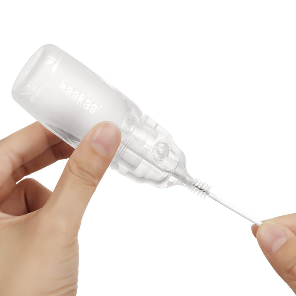 Haakaa Penguin Nasal Aspirator dual-valve design prevents backflow during use