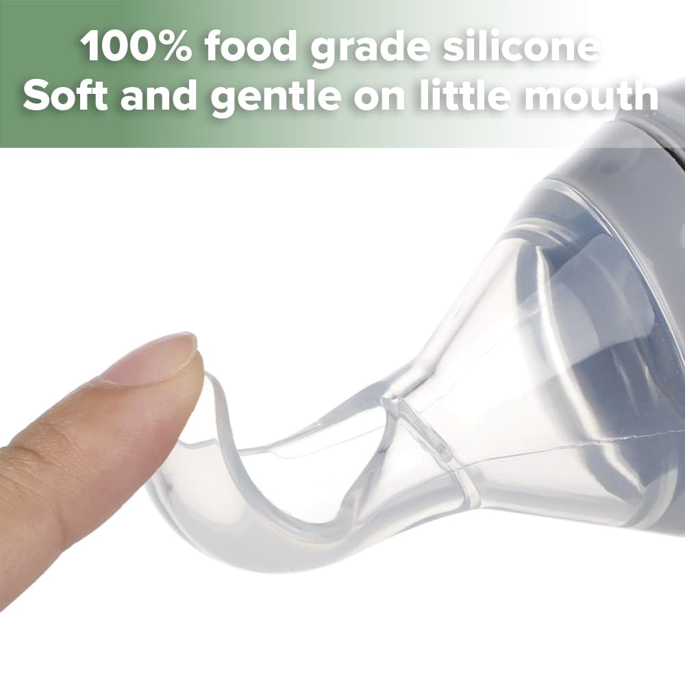 Haakaa self-standing leakproof lid keeps snacks secure during meals.