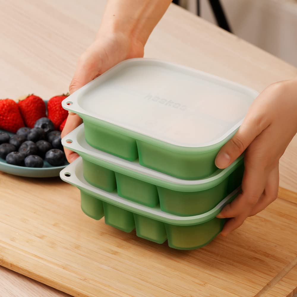 Haakaa Silicone Baby Food Tray uses non-toxic, safe silicone material.