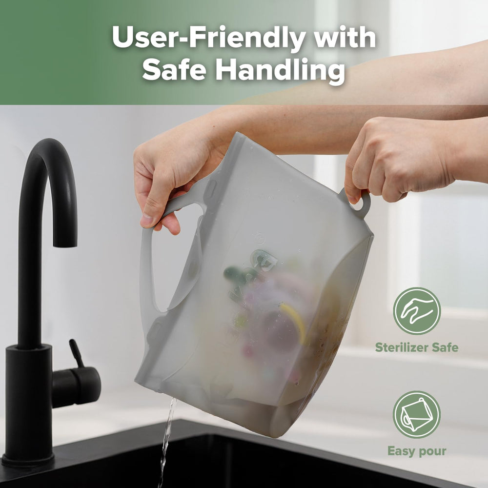 Haakaa bag steams vegetables in the microwave for quick meals.