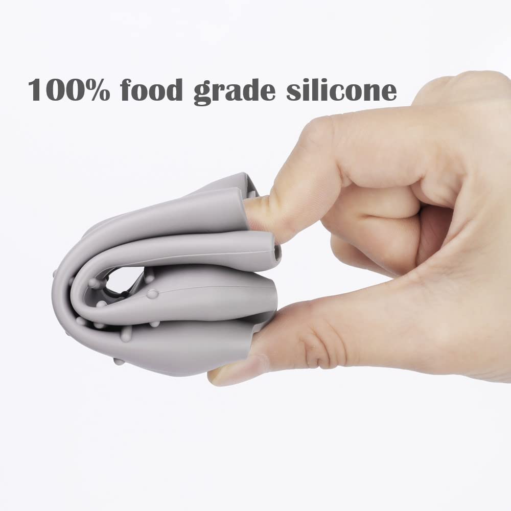 haakaa sleeve compatible with wide-neck bottles in 6–8 cm diameter.