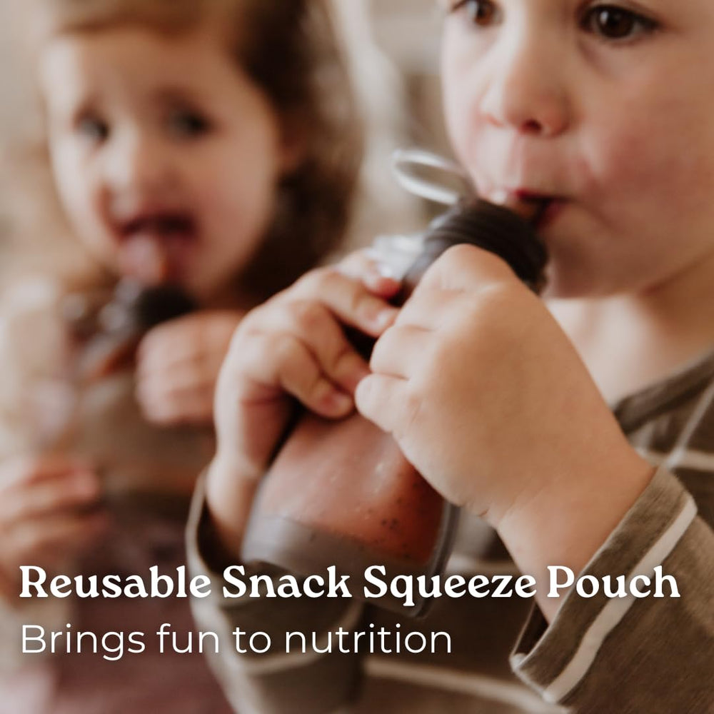 haakaa yummy pouch-freezer-safe highlights freezer-safe silicone for cold meals.