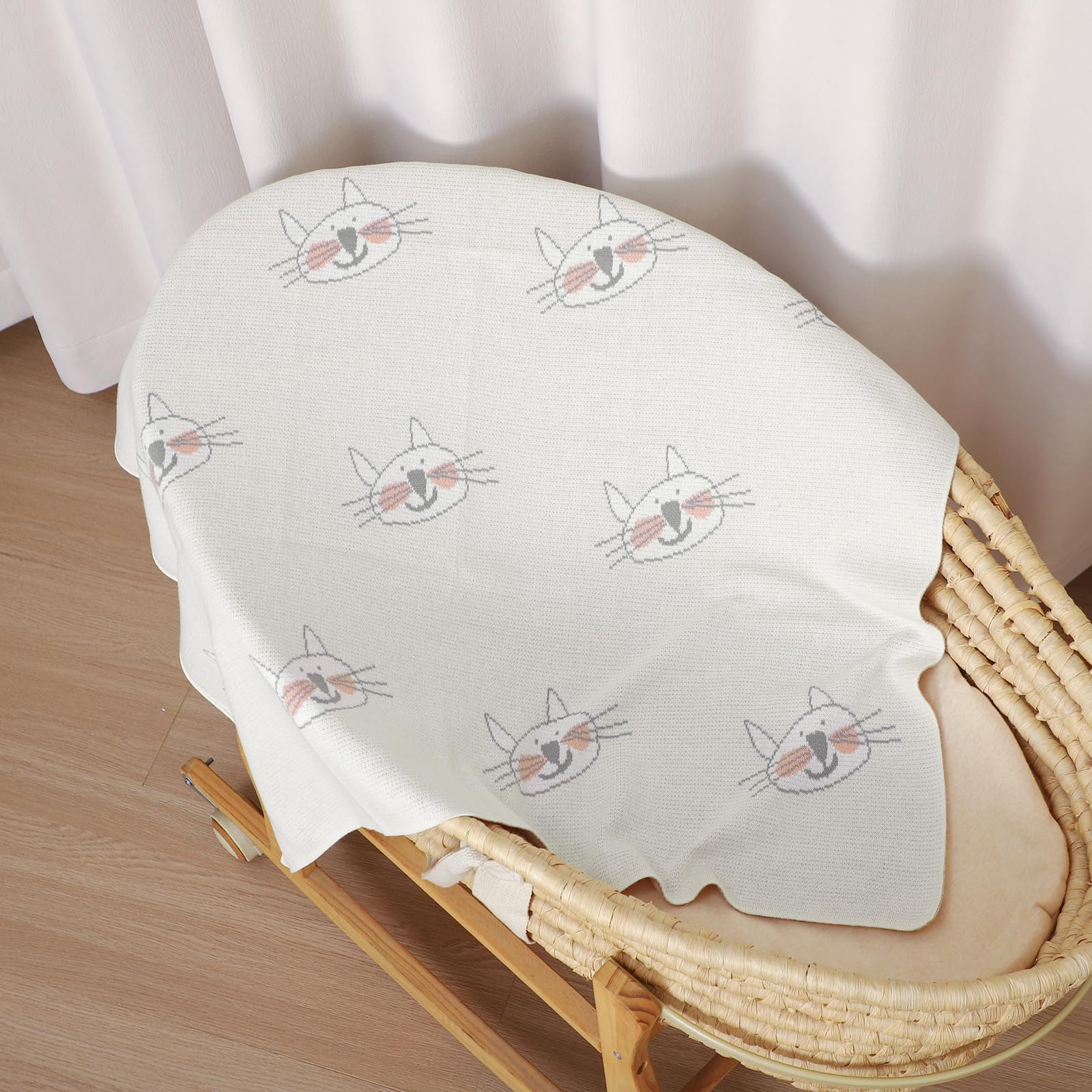 Hadetoto baby blanket machine-wash care emphasizes easy cleanup.