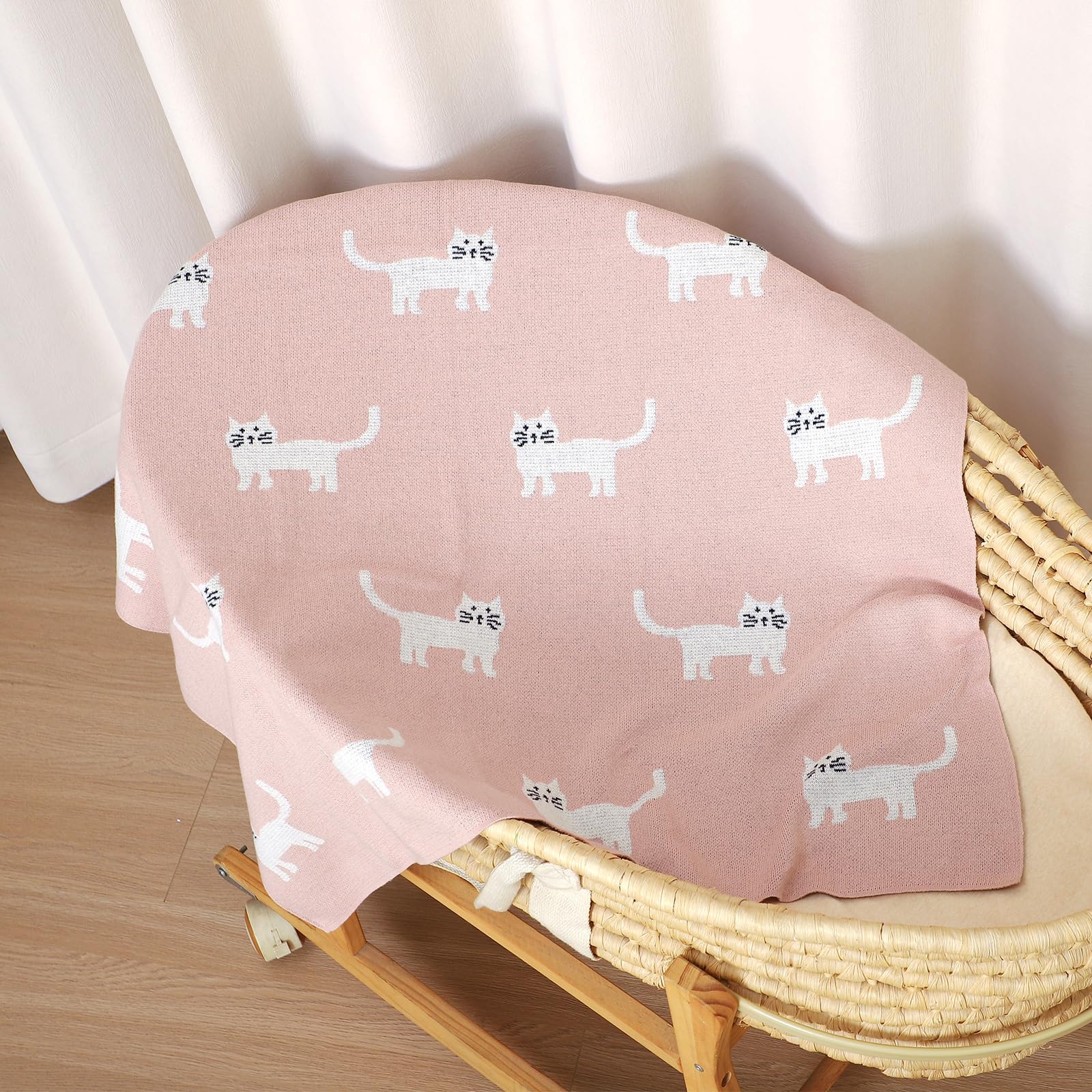 Hadetoto baby blanket in a stylish nursery decor setting.
