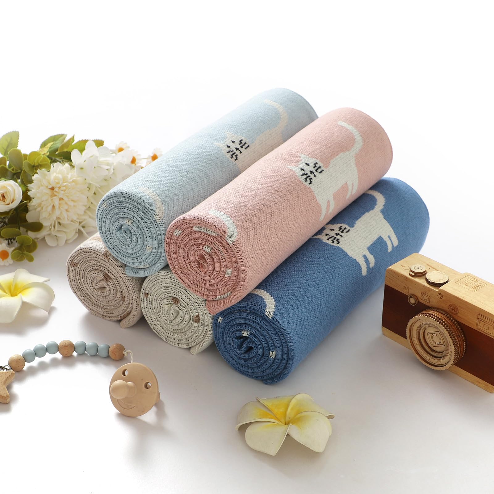 Hadetoto baby blanket used as tummy time mat for soft play sessions.
