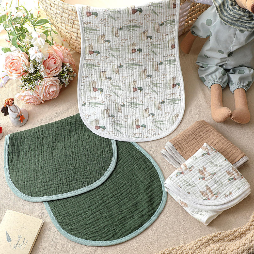 Hahafelt 4-piece gift set for new moms and newborns