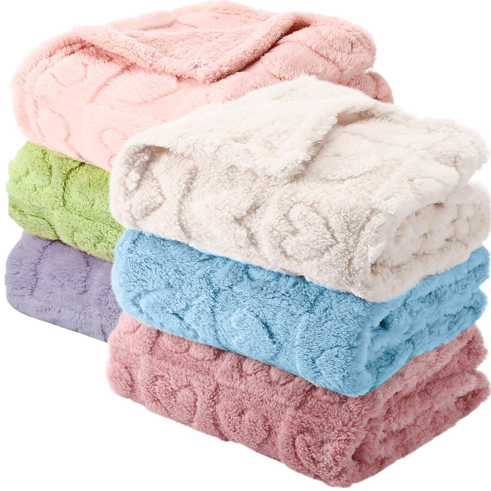 Hahafelt six-pack baby fleece blankets heart-checkered on display for nursery decor