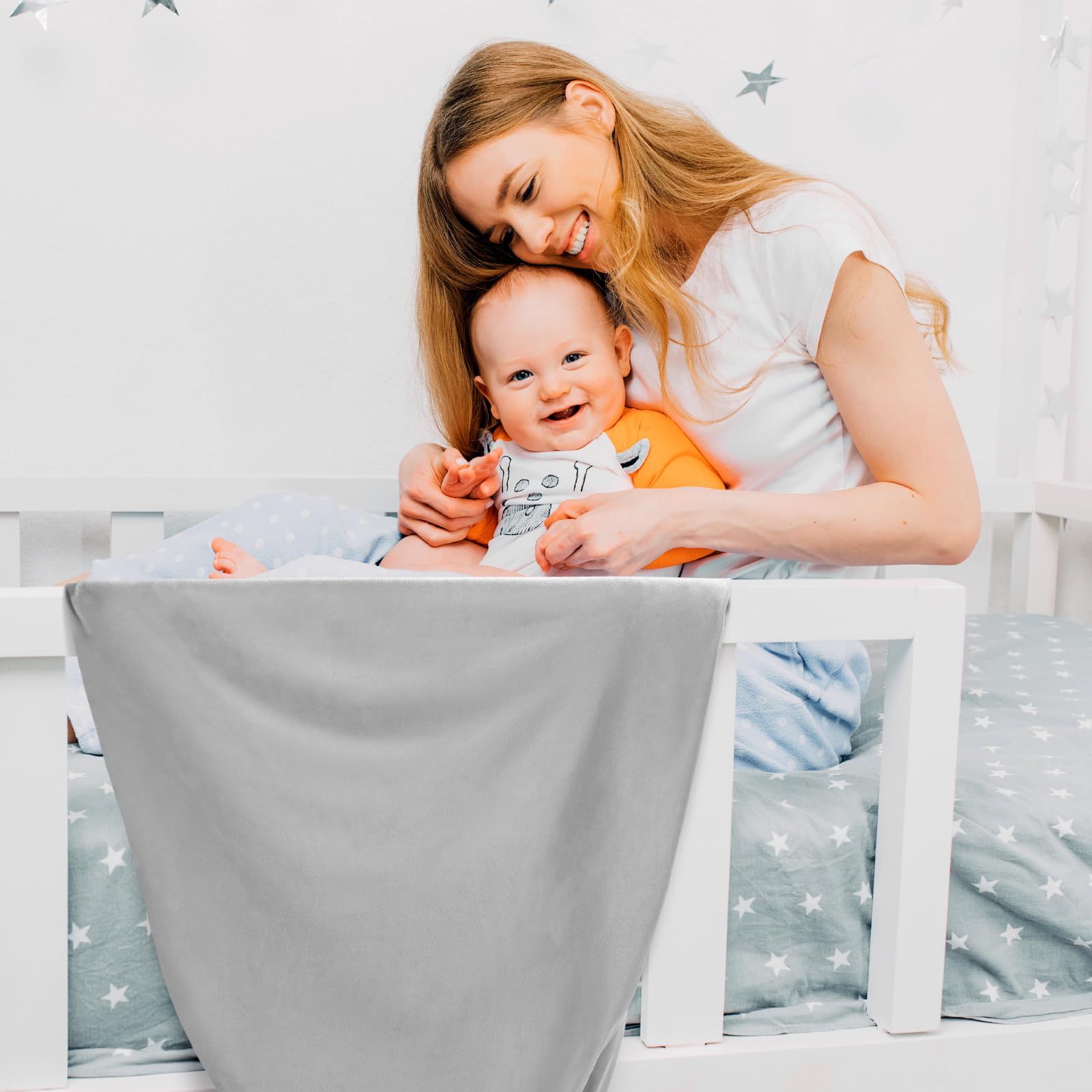 Hahafelt crib sheet care icon indicates easy machine wash