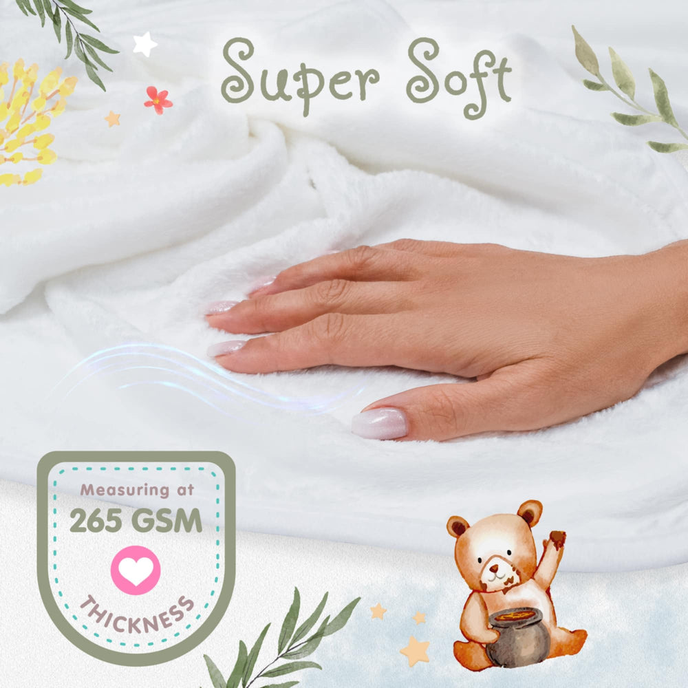 HakoBaby milestone blanket 47x47 offers ample space for adorable poses.