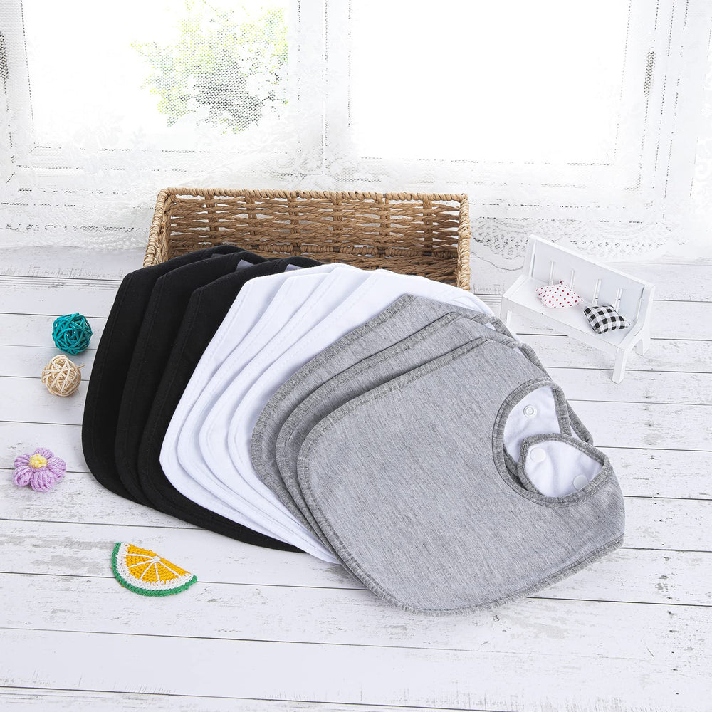Hakochia bib durability close-up proves machine washable and long-lasting.