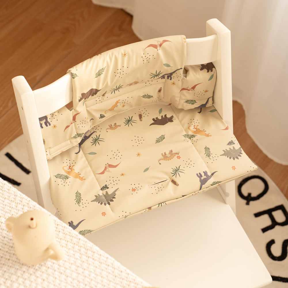 HALAA VAUVA mealtime use with two-part design for versatile seating