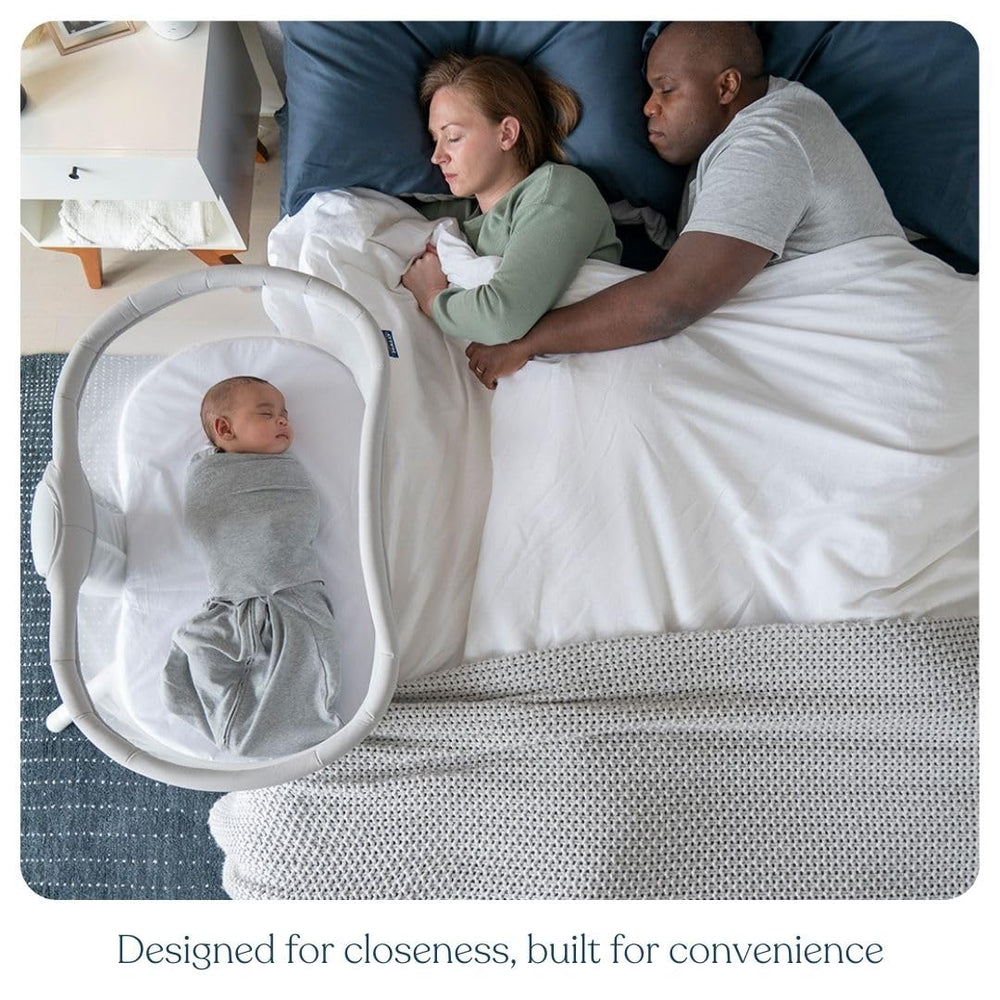 HALO BassiNest Swivel Sleeper 3.0 breathable mesh walls for airflow and visibility.