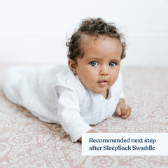 HALO Sleepsack bottom zipper enables easy diaper changes without waking baby.