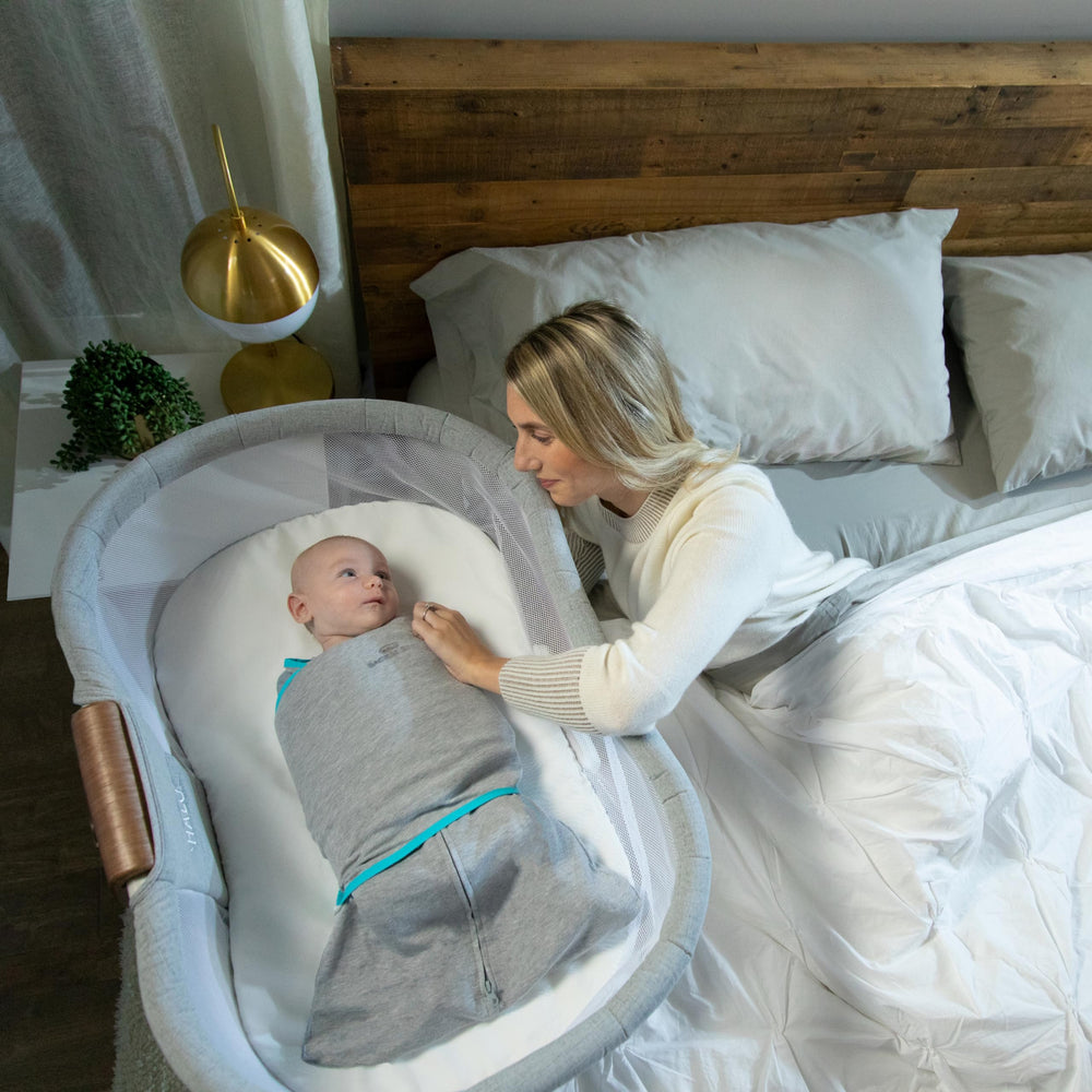 HALO Sleepsack machine-washable fabric simplifies cleaning after spills and outfit changes.