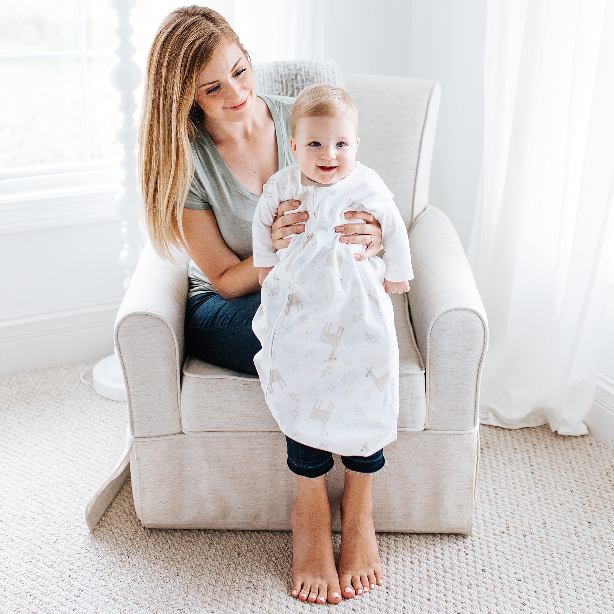 HALO SleepSack safe-sleep-design reflects safe sleep guidelines to reduce loose blankets