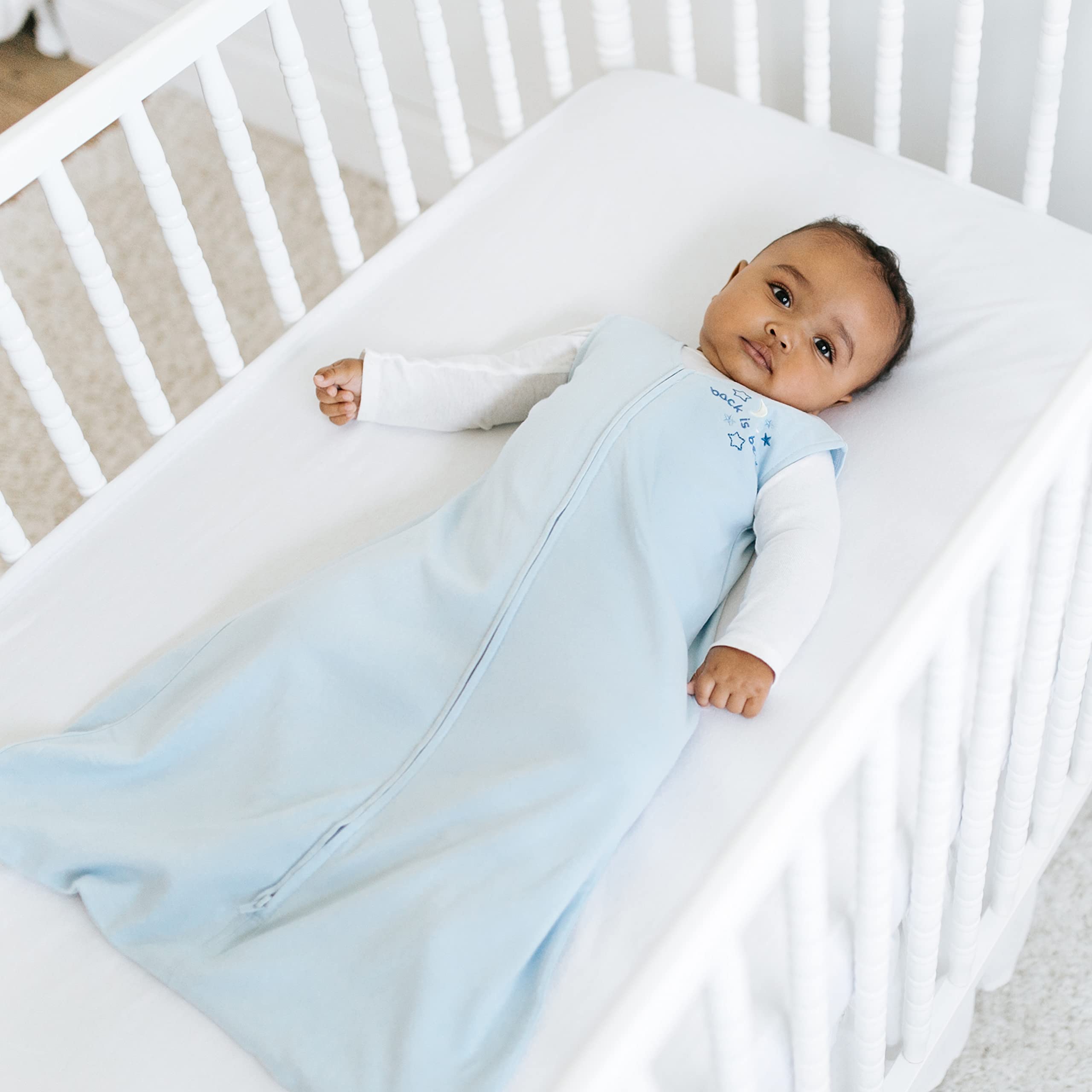 HALO SleepSack hip-healthy label signals hip-friendly design.