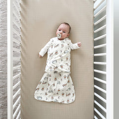 HALO Winnie Frolic bottom zipper enables quick diaper changes.