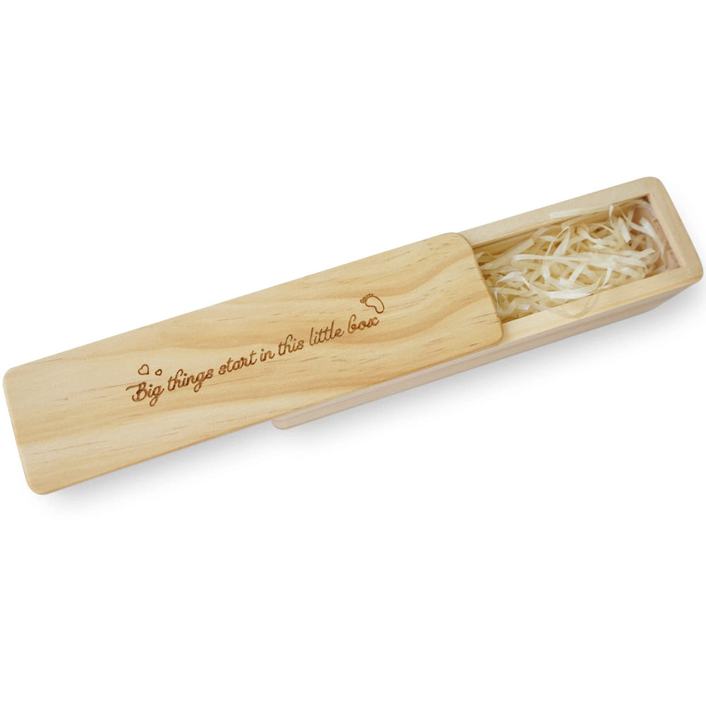 HAMUIERS pregnancy test keepsake box showing unique wood grain texture