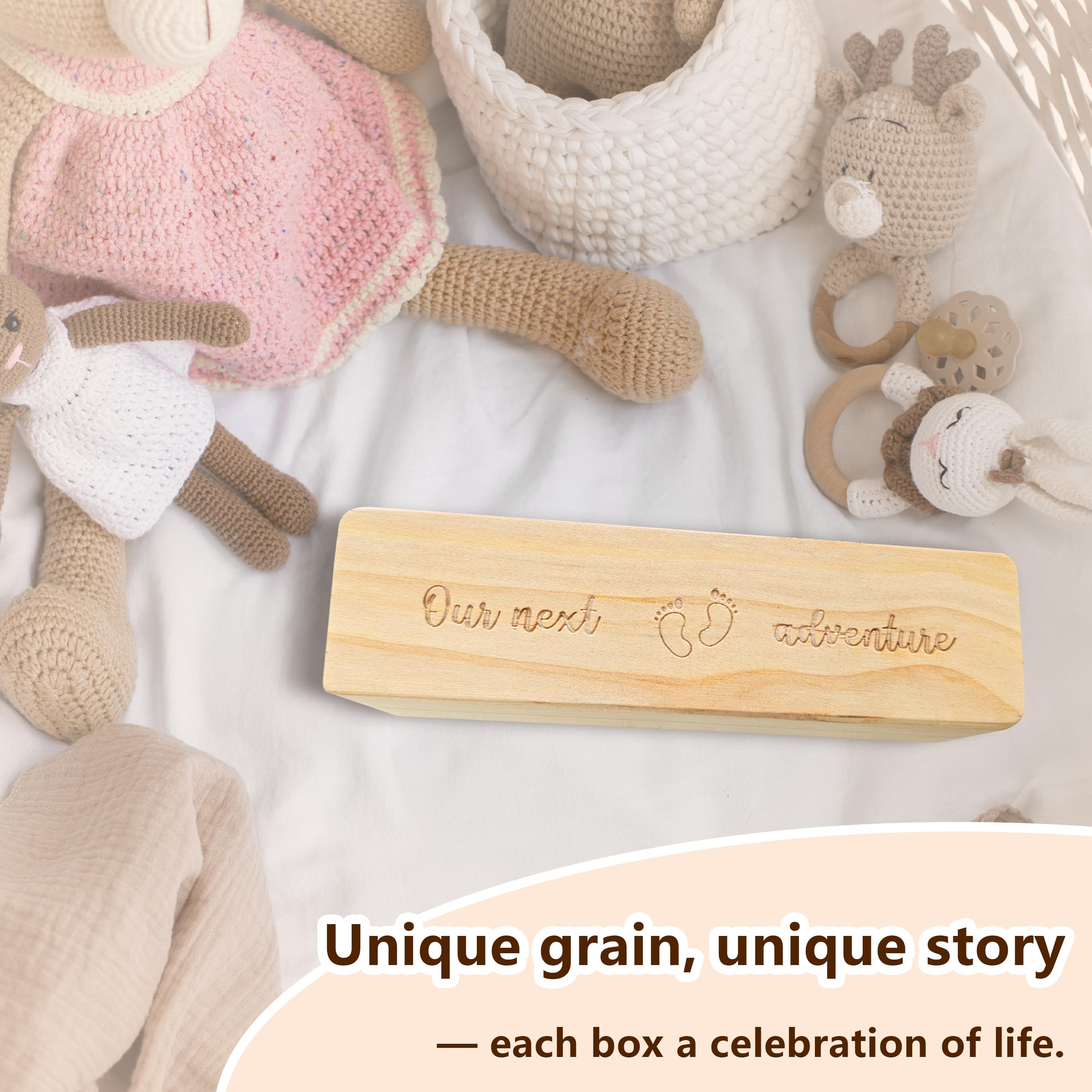 HAMUIERS pregnancy test keepsake box woodgrain detail emphasizes unique journey.