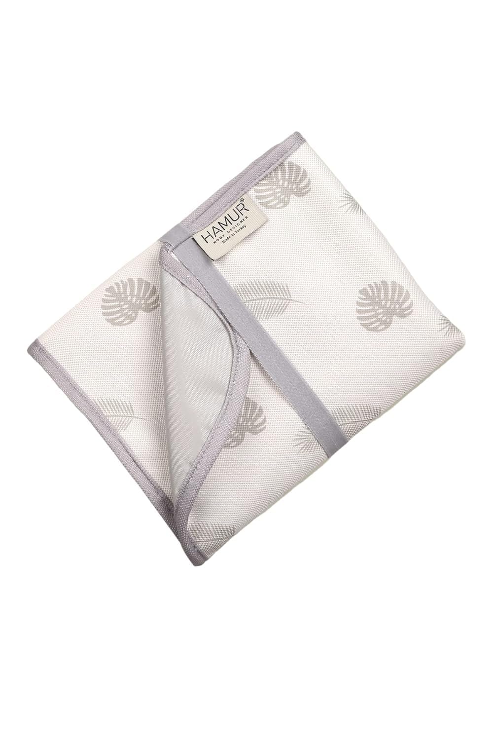 Hamur Home diaper-bag organization keeps essentials tidy on the move.
