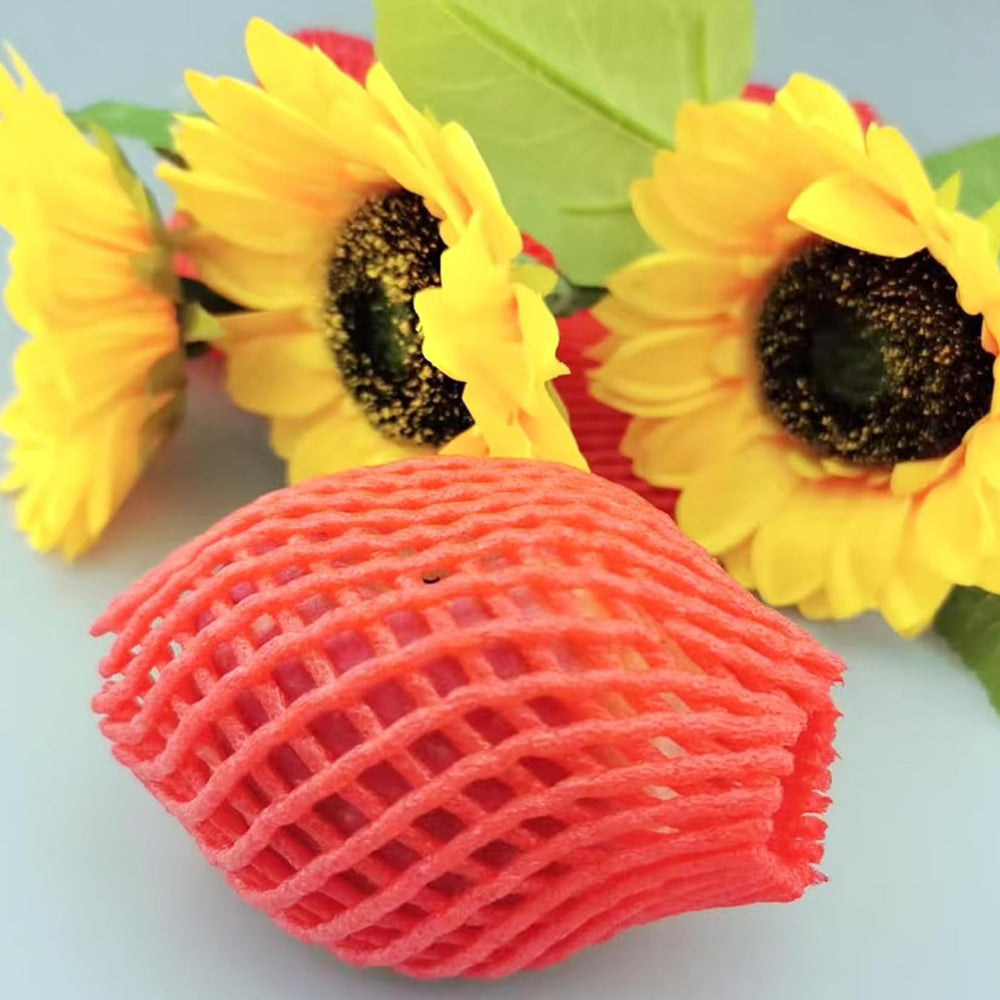 HanyHere green mesh bags ideal for bulk fruit displays in supermarkets.