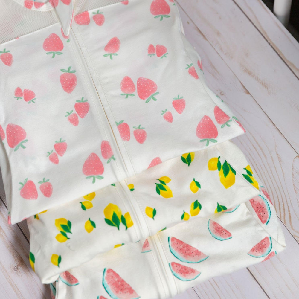 Happiest Baby Sleepea inner-flaps closeup emphasizes secure snug wrap.