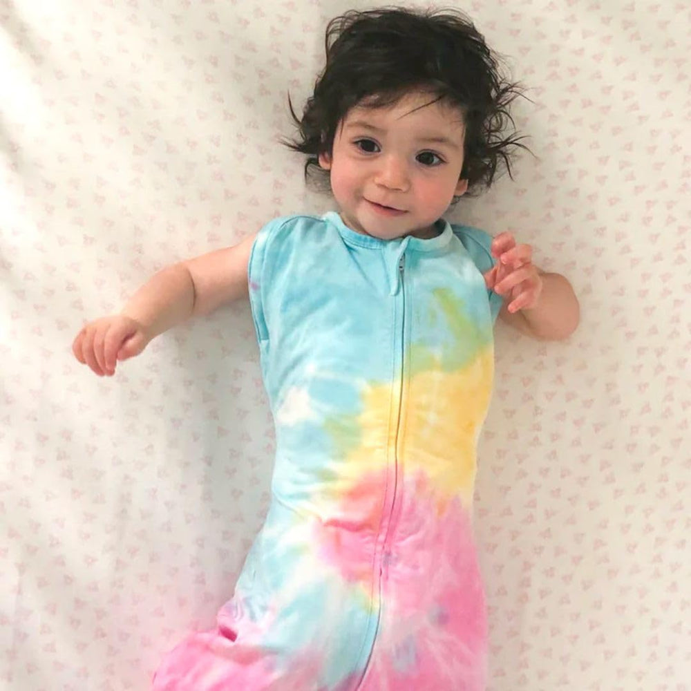 Happiest Baby Sleepea organic cotton fabric close-up emphasizes softness and safety.