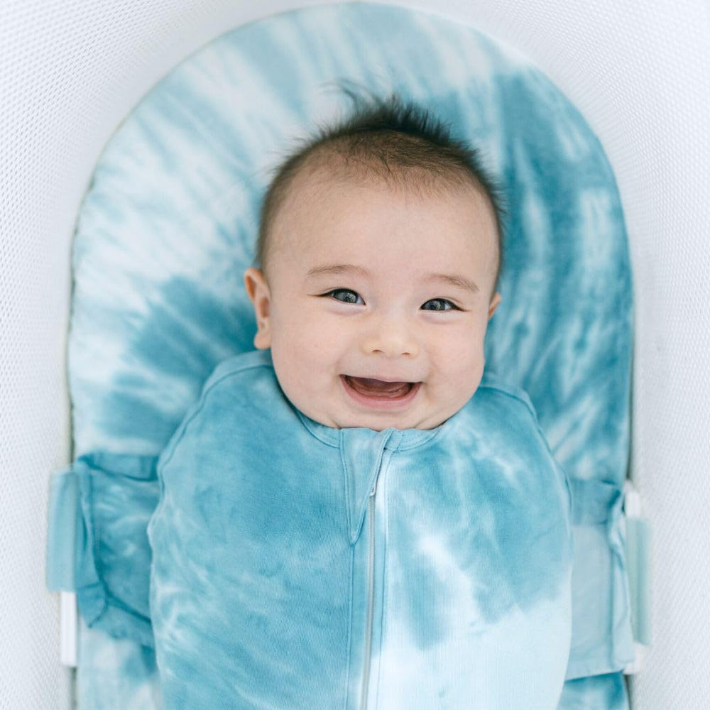 Happiest Baby SNOO Sleep Sack two-way zipper enables easy midnight diaper changes
