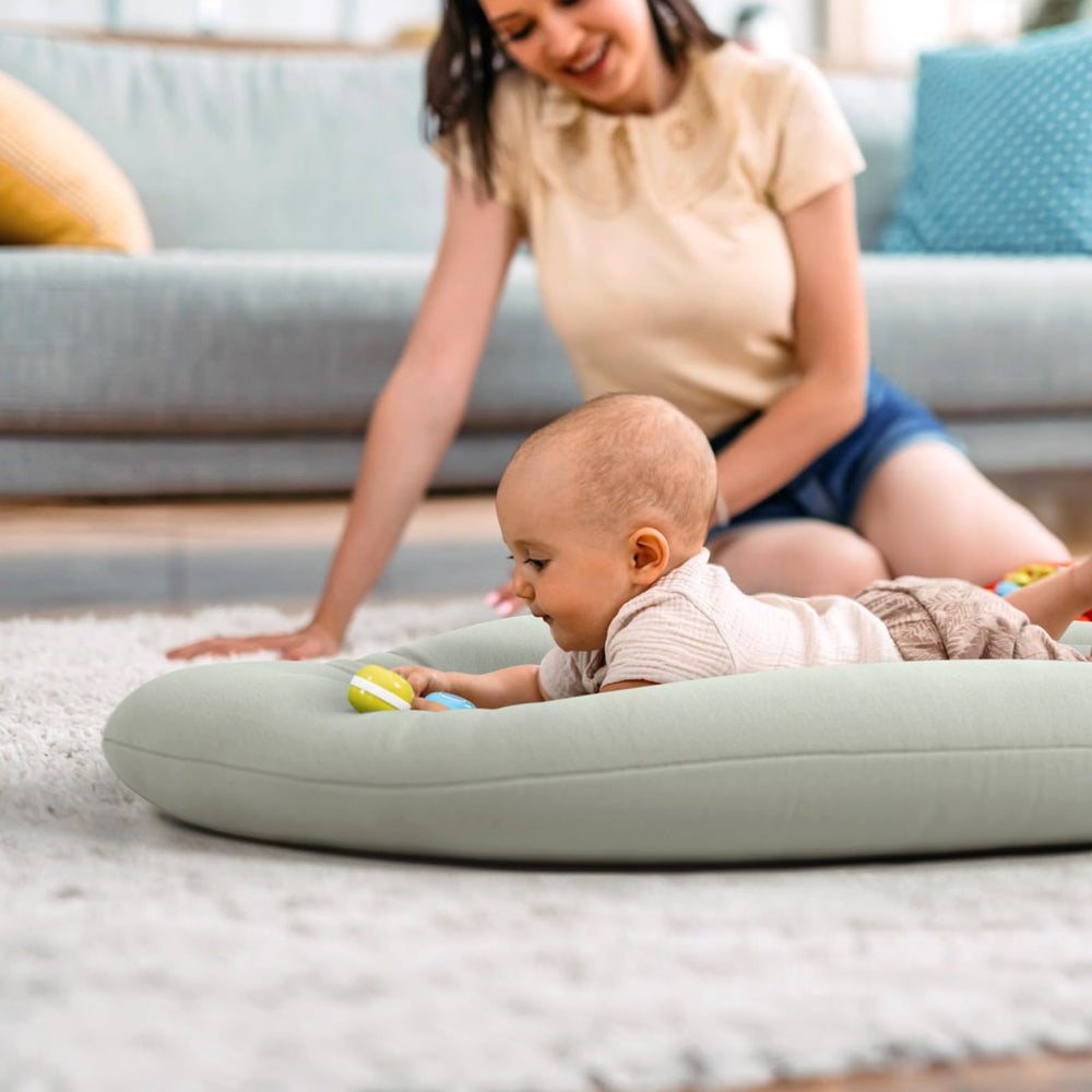 Happle Sunny baby lounger features breathable 95% cotton blend for delicate skin