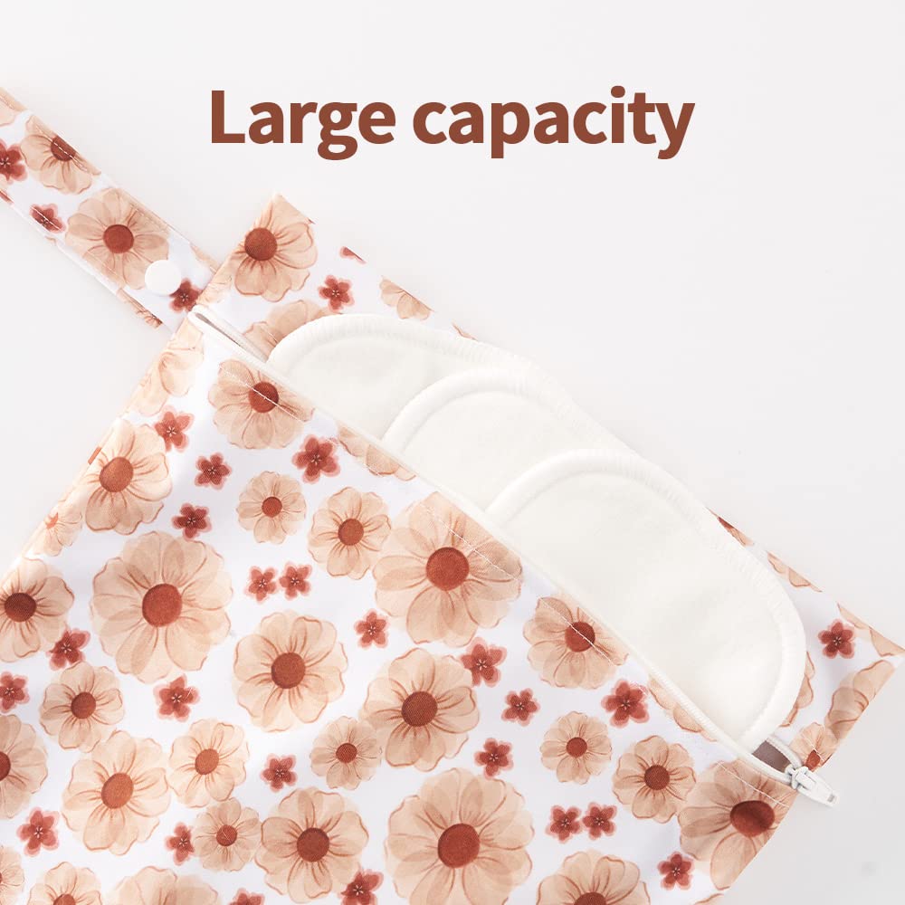 Happy Flute bag supports travel organization and on-the-go use.