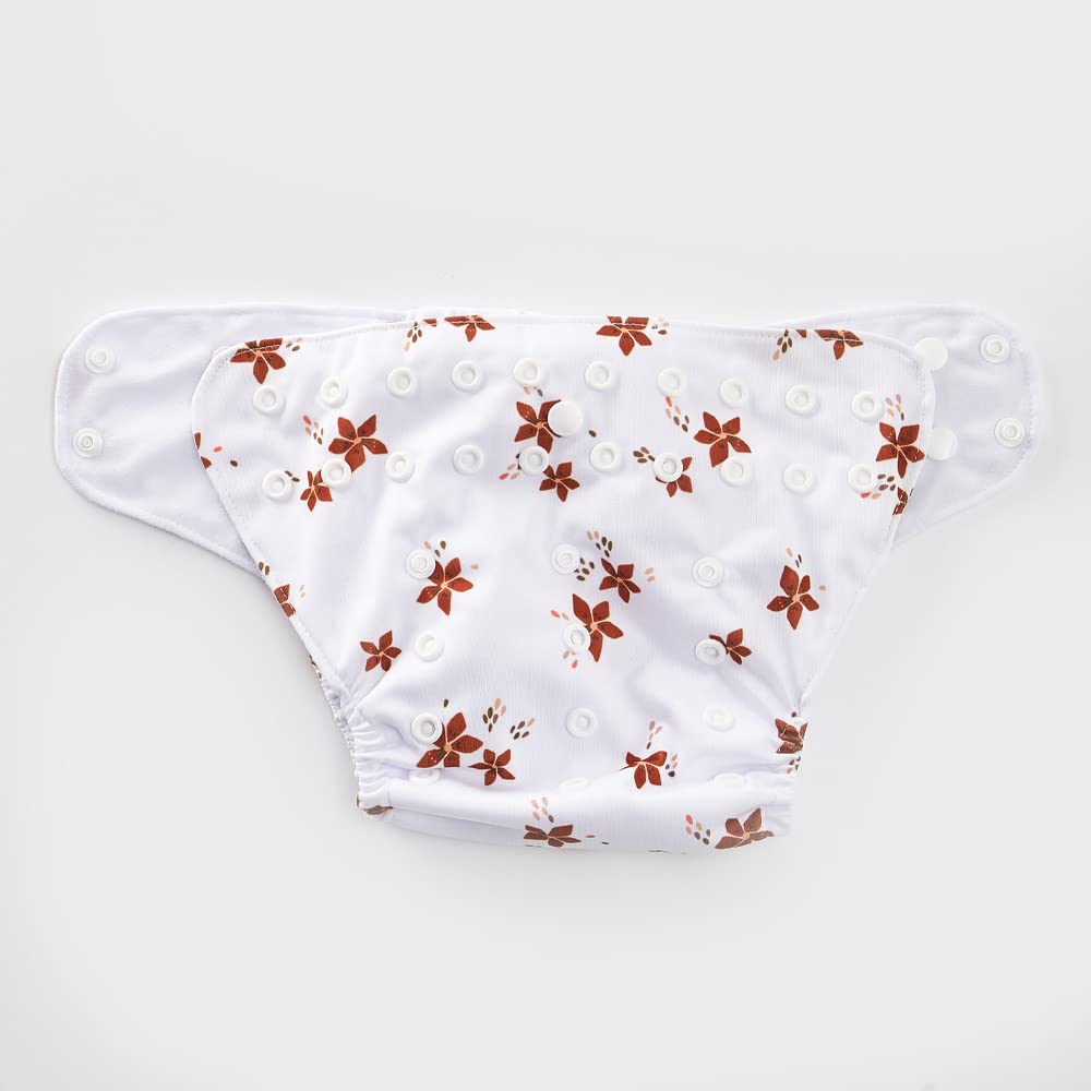 Happy Flute reusable pouches store messy diapers on the go.