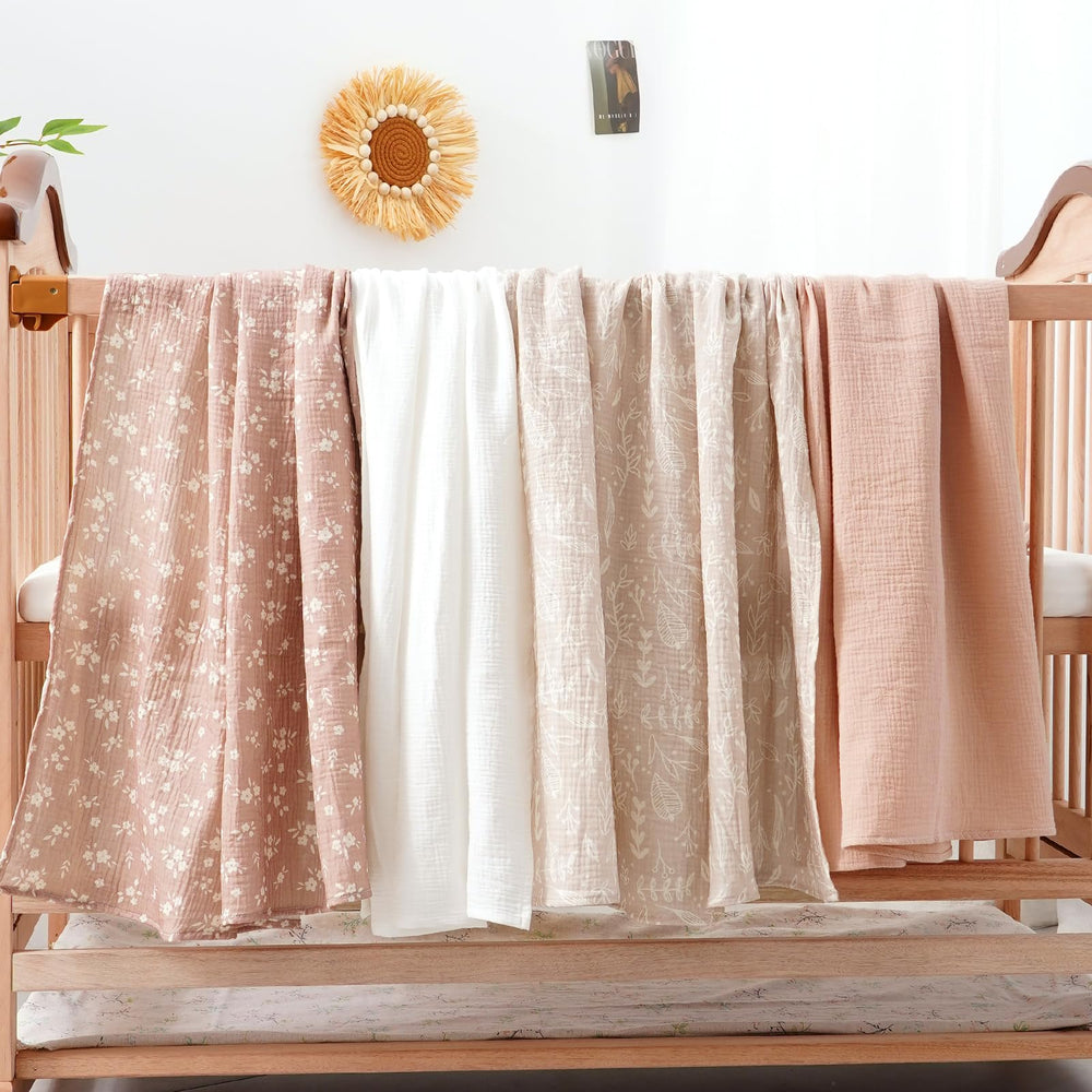 Happy Flute swaddle set demonstrates versatility for nursery and daily use.