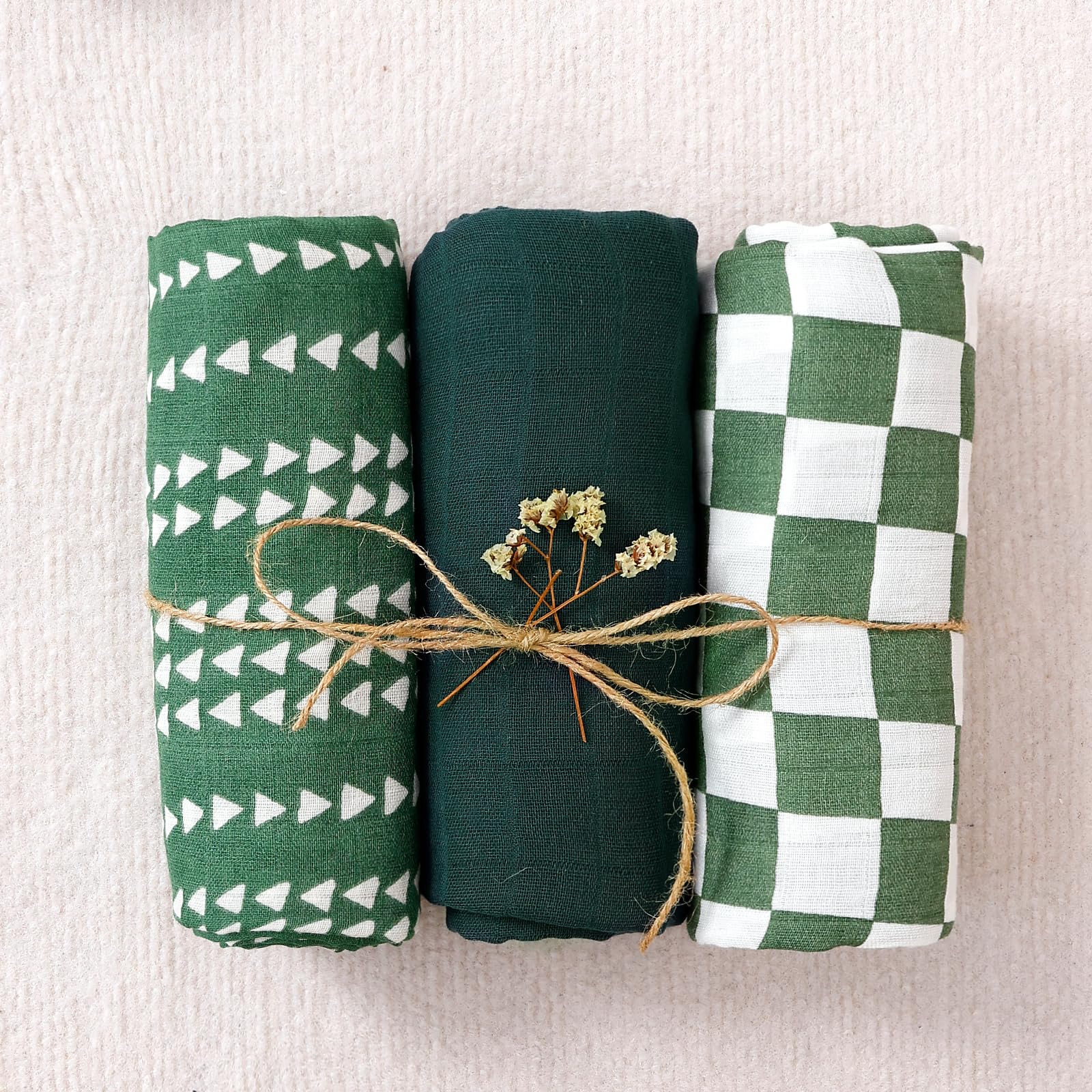 Happy Flute swaddle blankets green nursing-cover in use for discreet feeding