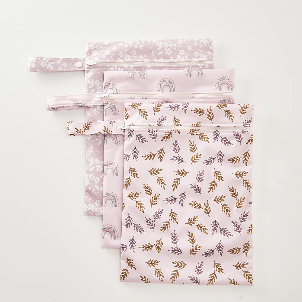 Happy Flute leaf-pattern wet bag ideal for family trips and wet clothes