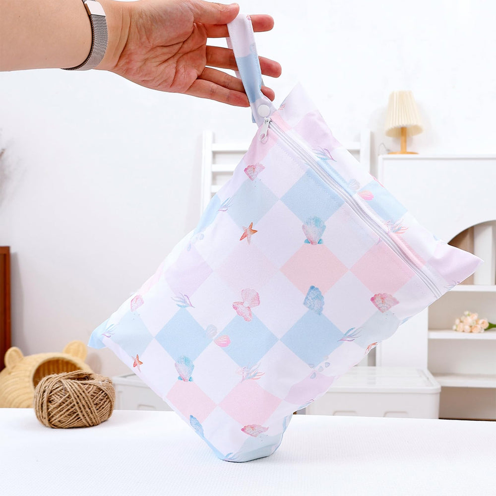 Happy Flute wet bag is washable and reusable for daily use.