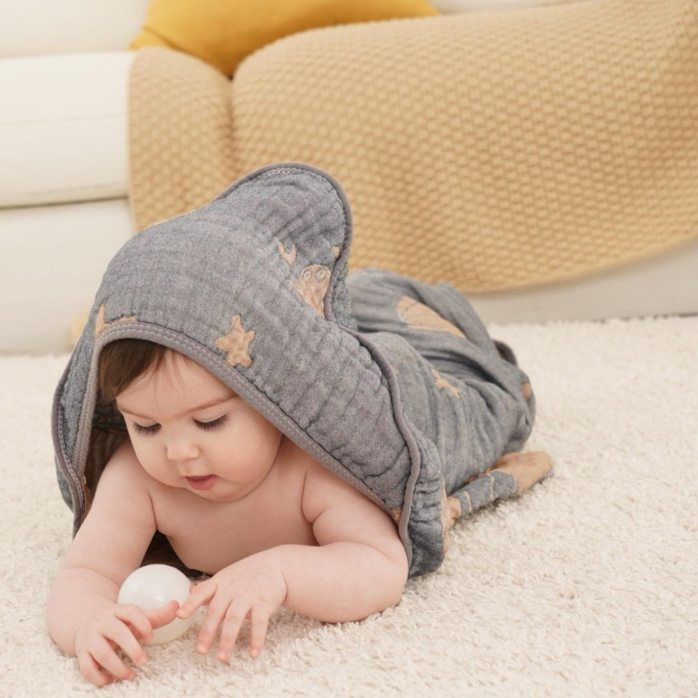 HardNok baby towel ages 0-3 usage scene showcases generous size for growing babies