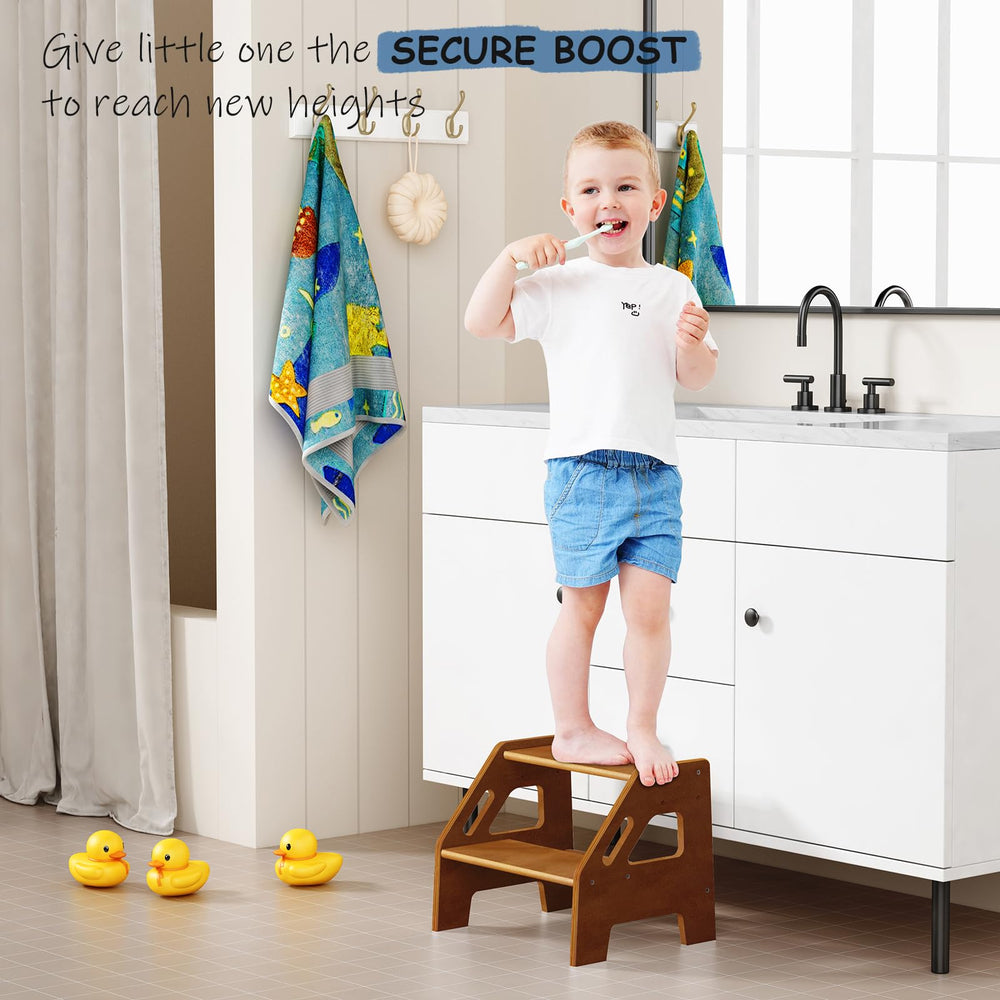 Harwaya stool's soft rubber feet prevent slips on tile