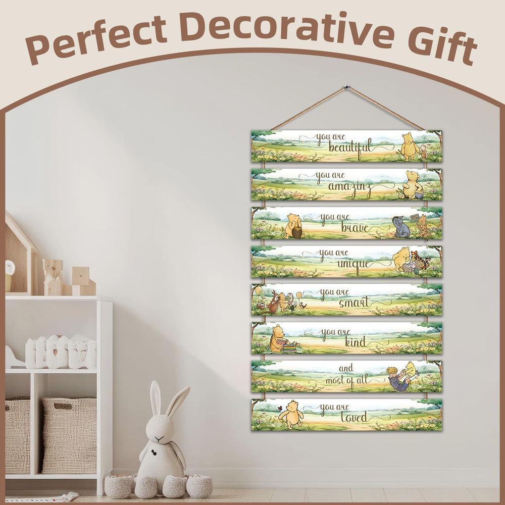 Hatzelou Pooh party table decor details—coordinated Winnie theme for events