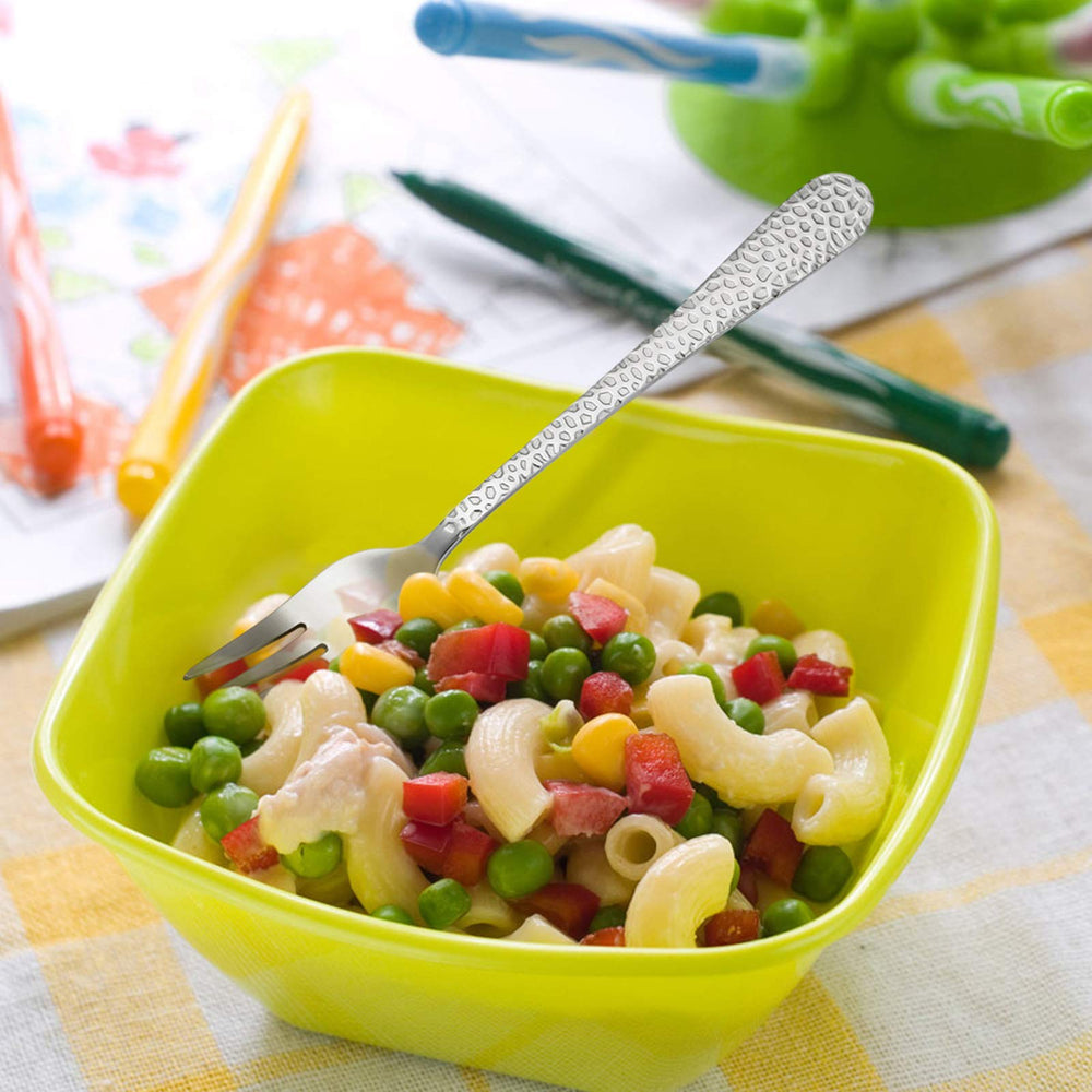 HaWare 12-piece contents image emphasizes a complete set for growing kids