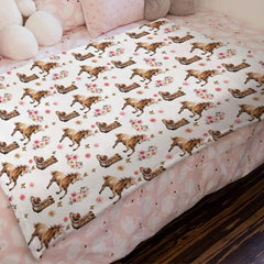 HawSkgFub all-season blanket is breathable and durable for year-round use.