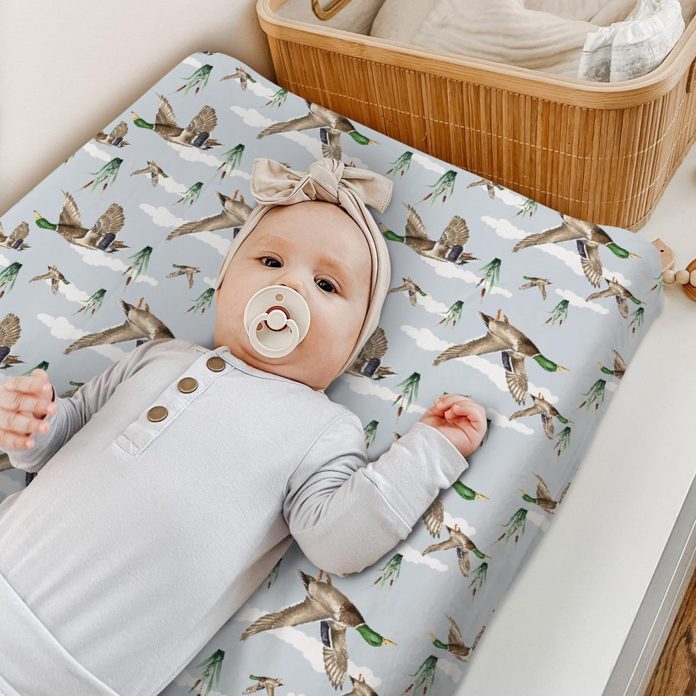 HawSkgFub baby shower gift changing pad cover.