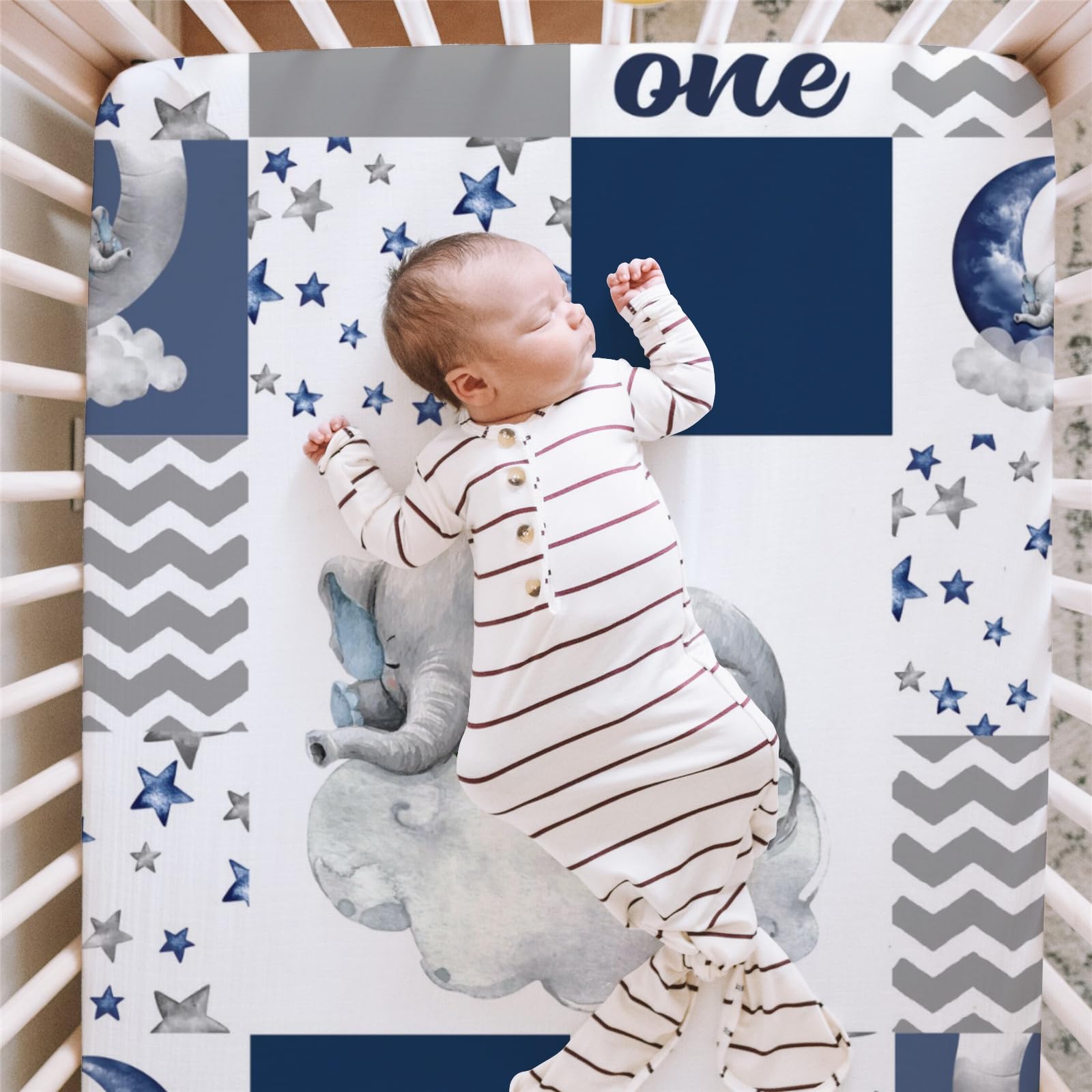 HawSkgFub easy-care crib bedding—machine washable and wrinkle-resistant.