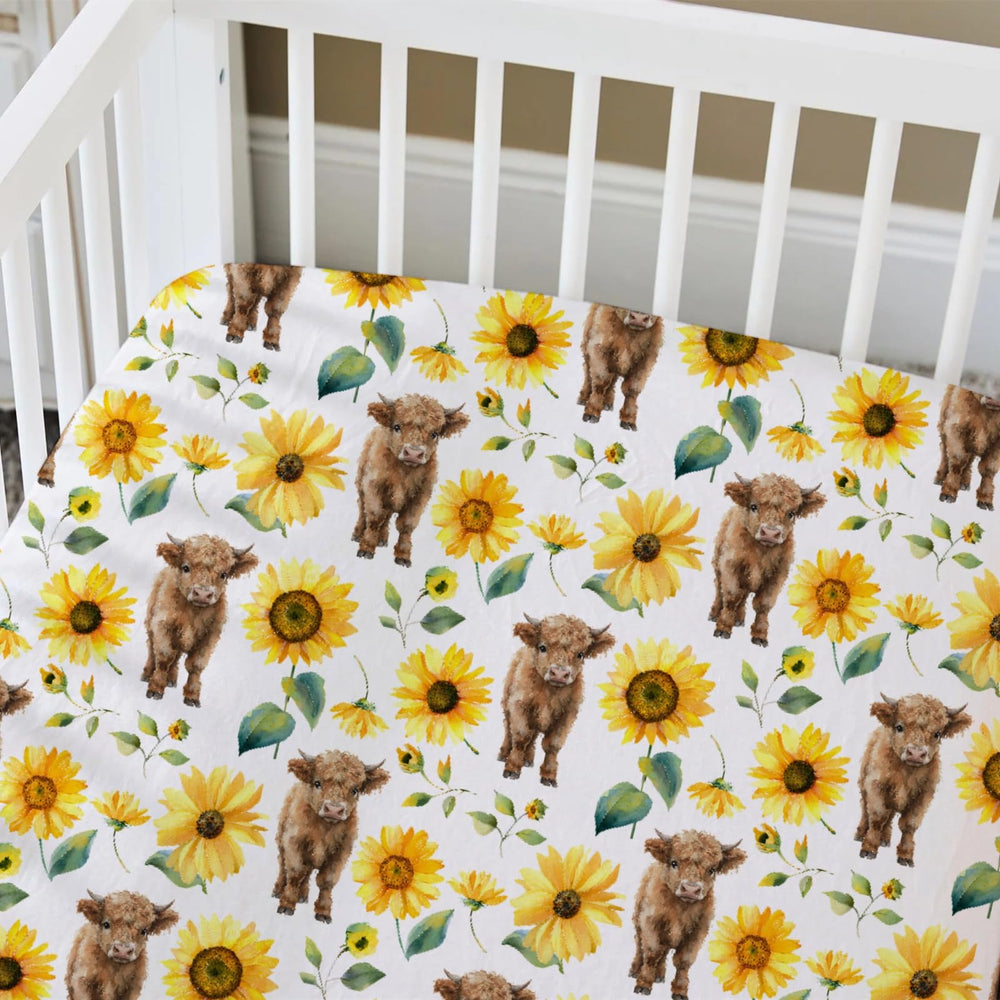 HawSkgFub easy-care design keeps color and shape after washes.