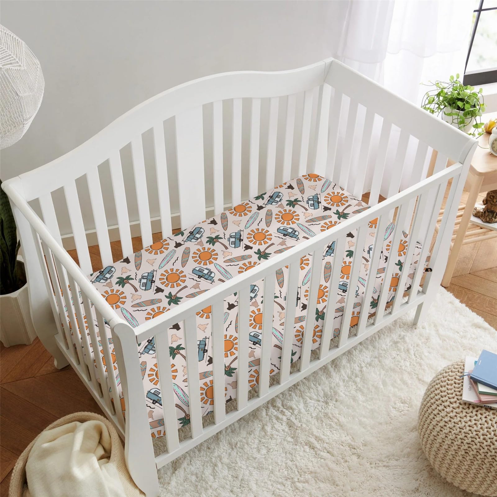 HawSkgFub easy-care-machine-washable-crib-sheet remains vibrant after many washes.