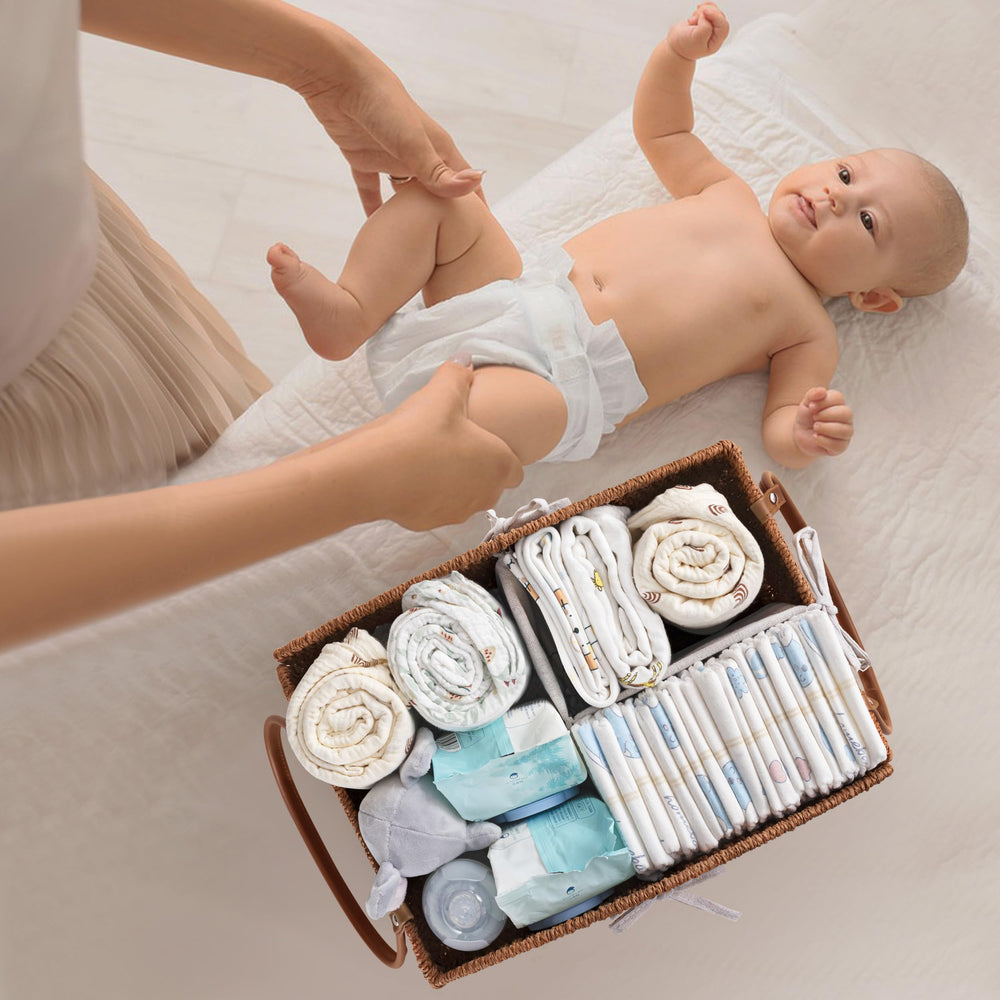 HBlife diaper caddy with portable handle enables easy transport.